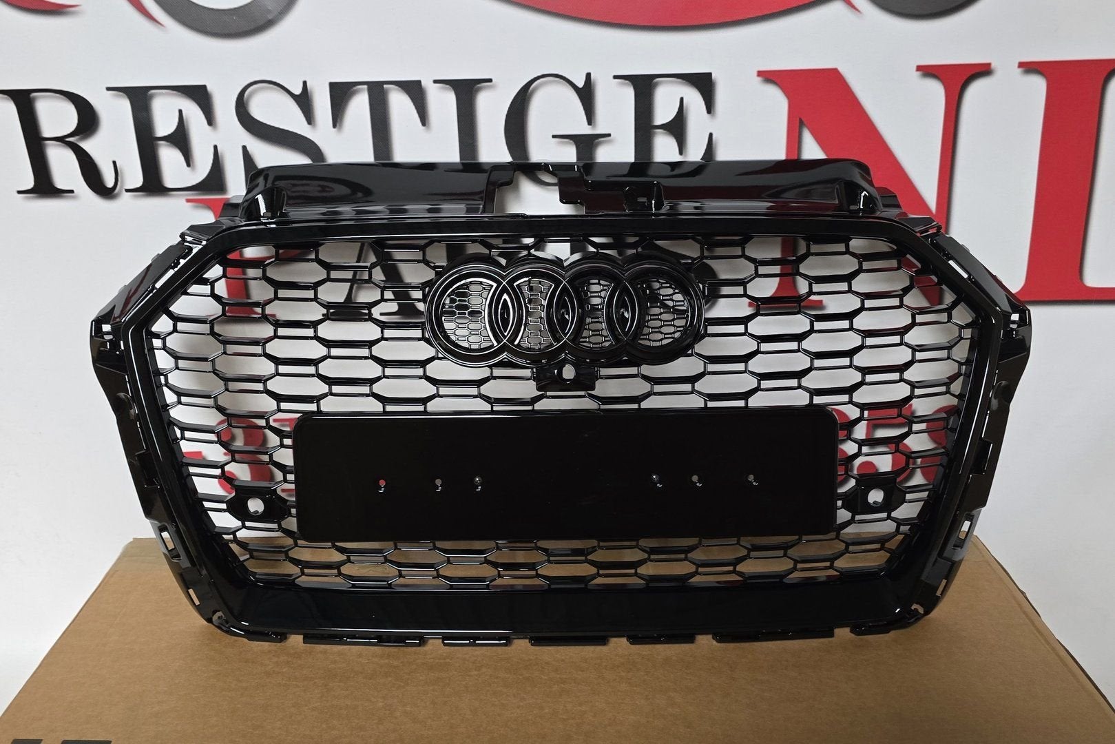 Grill AUDI A3 8V GRILLE RS3 LOOK FACELIFT bj.2017-2021, -, Nieuw, Ophalen of Verzenden, -