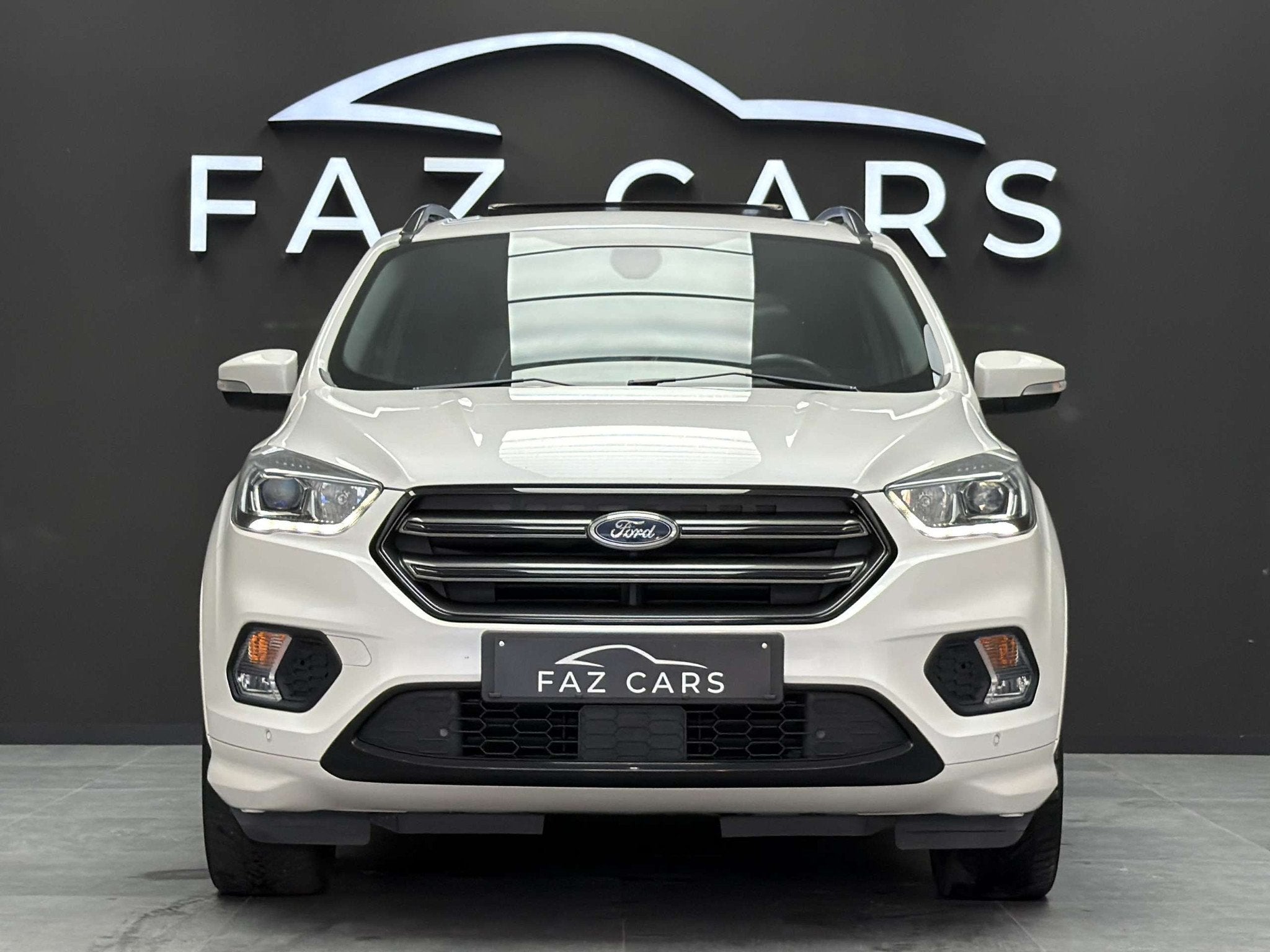 Ford Kuga 2.0 TDCi FWD ST Line * 1ER PROP + CAMÉRA + REGU *, Auto's, Gebruikt, 4 cilinders, Wit, Bedrijf