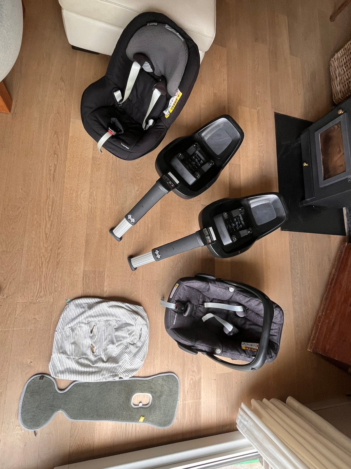 Autostoel - Maxi cosi + 2 way Pearl + 2x IsoFix base station, Enlèvement, Comme neuf