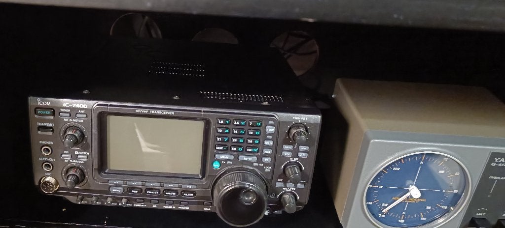ICOM 7400, Enlèvement