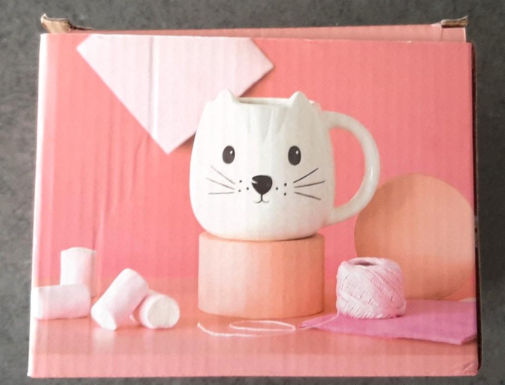 Te koop: Keramische mok van een kat met theezeefje, Enlèvement, Neuf, Céramique, Tasse(s) et/ou soucoupe(s)