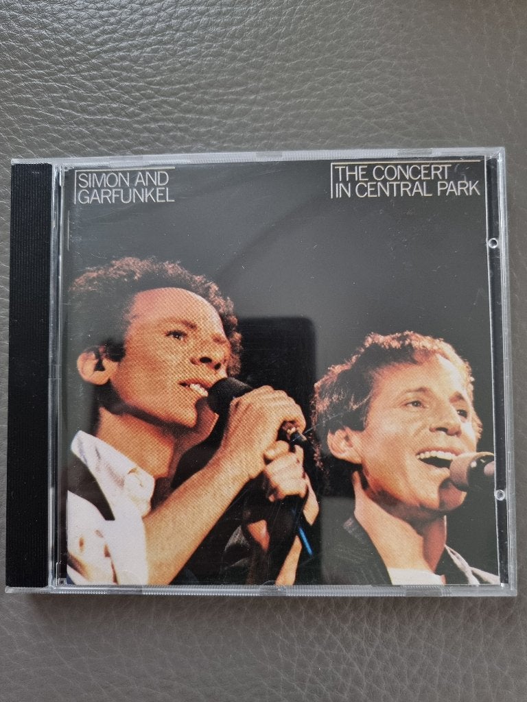 Simon & Garfunkel - concert in central park, Verzenden