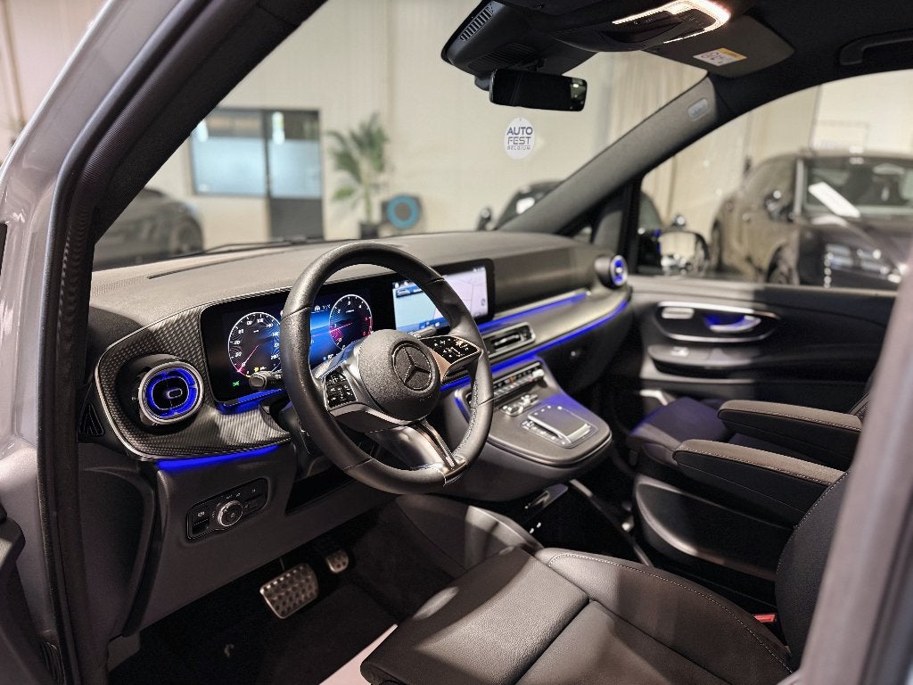 Mercedes-Benz V300d 4Matic AMG-Line | utilita cabine double, Autos, Mercedes-Benz, Cuir, Argent ou Gris, Euro 6, Entreprise