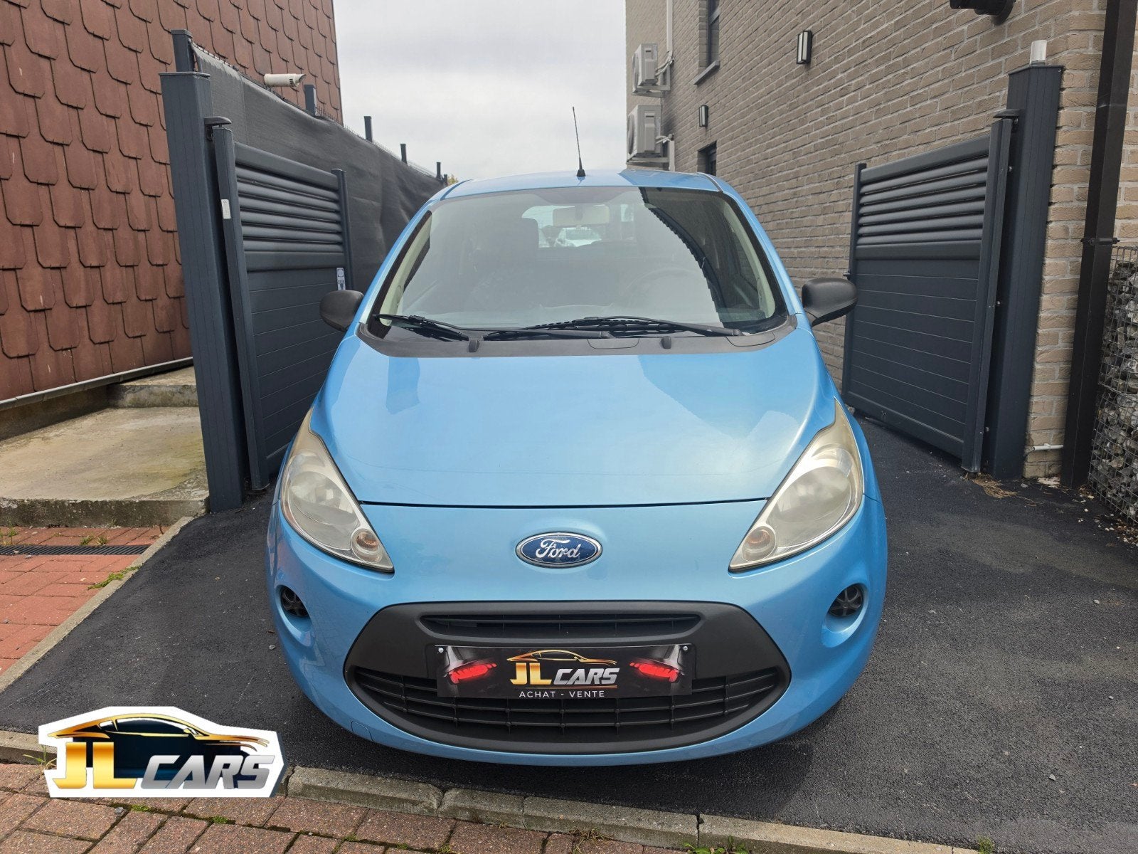 FORD KA ESSENCE ️146.909 km ✨️12 mois de Garantie ️✨️, Auto's, Zwart, Ka, Blauw, Bedrijf