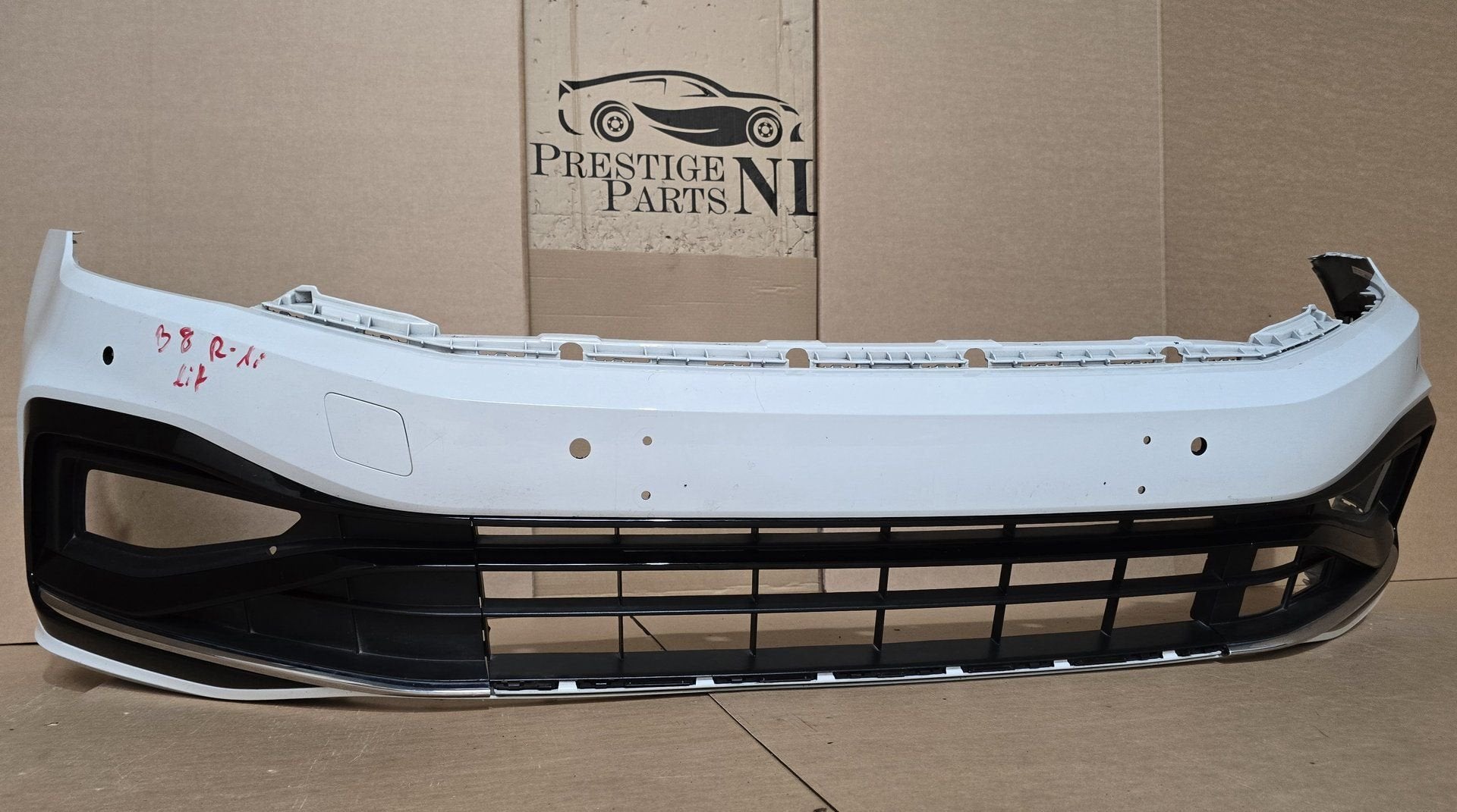 Voorbumper VW Passat B8 3G Facelift R-line 6xPDC 3G0807221G, -, Origine de la pièce connue, Utilisé, -