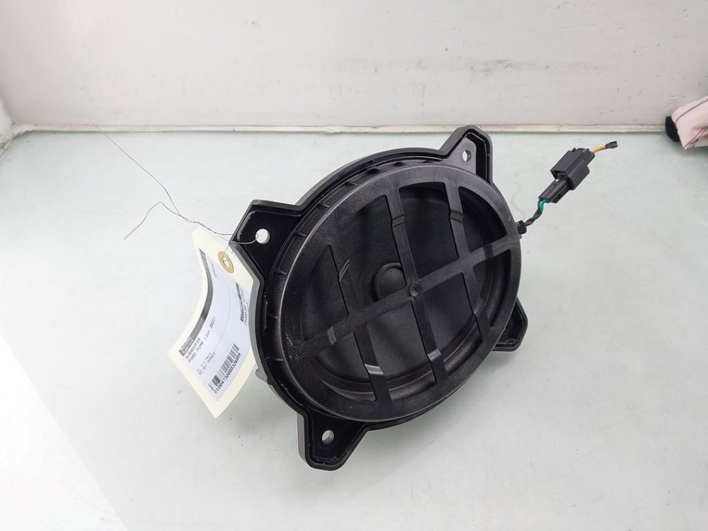 SUBWOOFER Ford Puma (01-2019/-) (|L1TT19A067AC|2412962|), Gebruikt, Ford