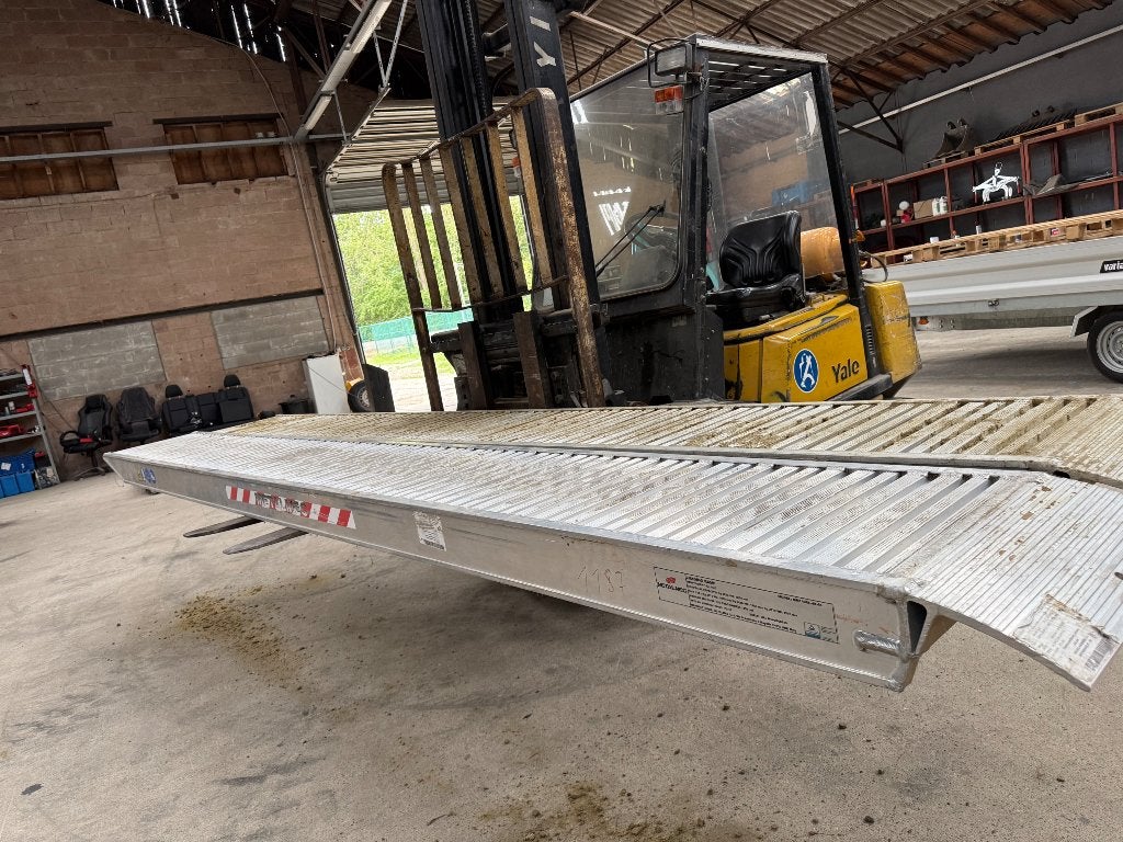 Metalmec aluminium oprijrampen, Ophalen, Zo goed als nieuw