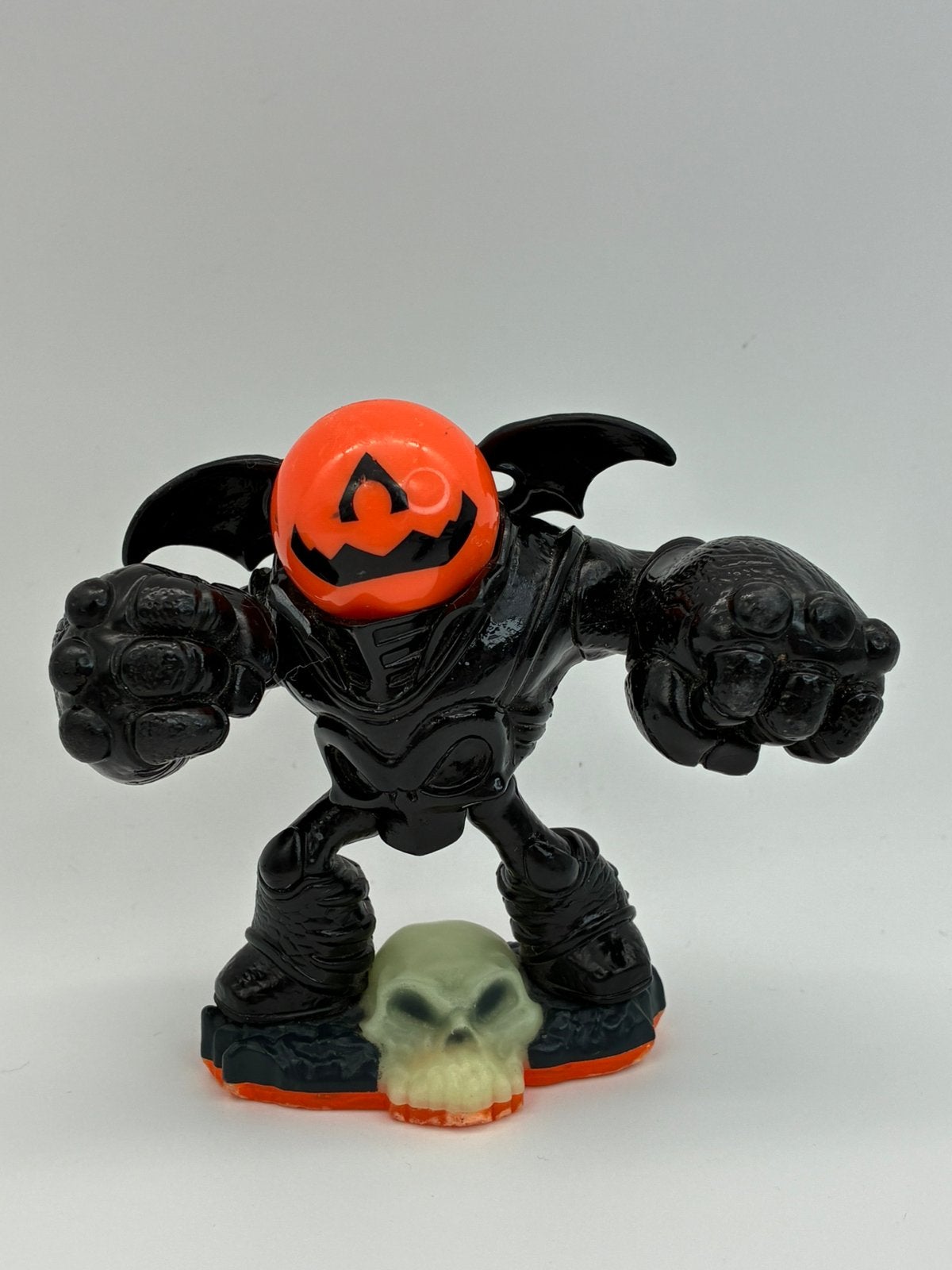 Le Skylanders Giants Pumpkin Eye-Brawl est endommagé, Envoi, Comme neuf