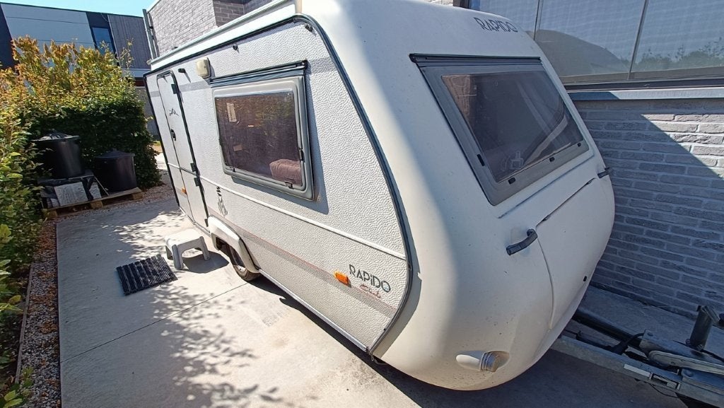 Rapido Club 31T – zeer nette originele staat, Caravans en Kamperen, Tot en met 2, Treinzit, 4 tot 5 meter, 500 - 750 kg