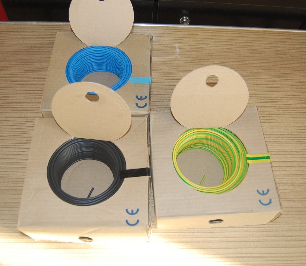 Lot de trois bobines VOB 2,5 100m, Bricolage & Construction, Enlèvement, Neuf, Câble ou Fil électrique