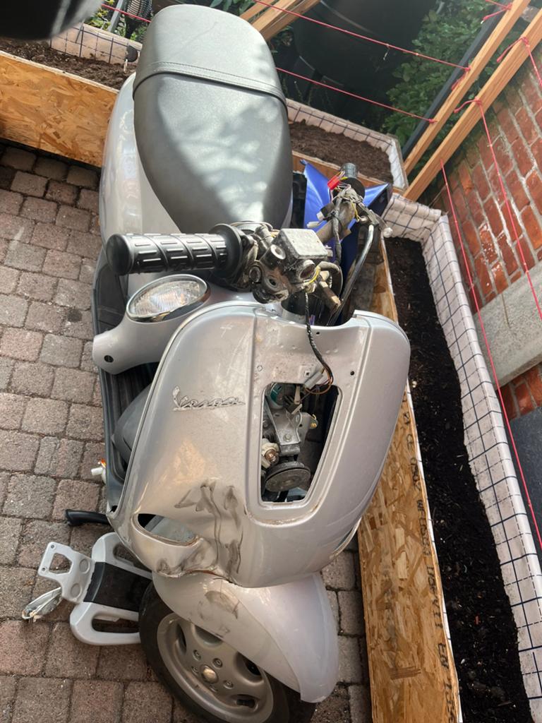 Vespa et2 te koop, Vélos & Vélomoteurs, Vélomoteurs & Scooters bridés, Comme neuf, Vespa, Enlèvement