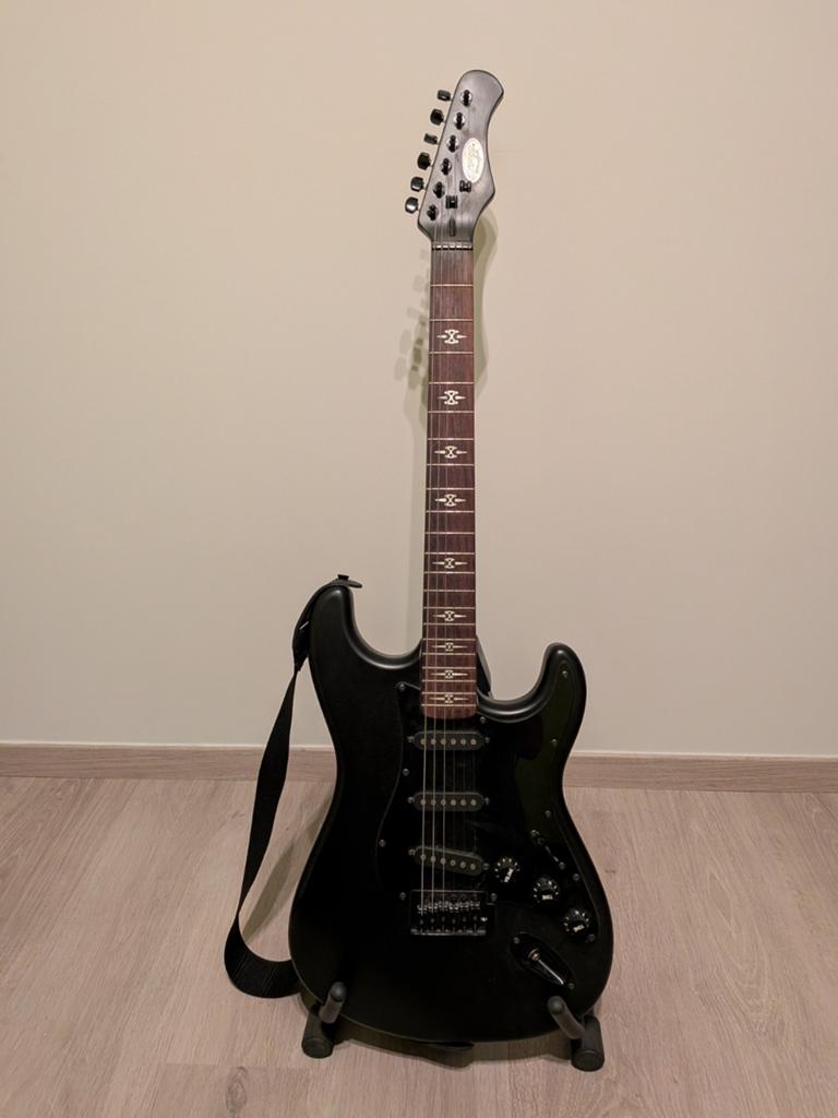 Guitare électrique Stagg Noir