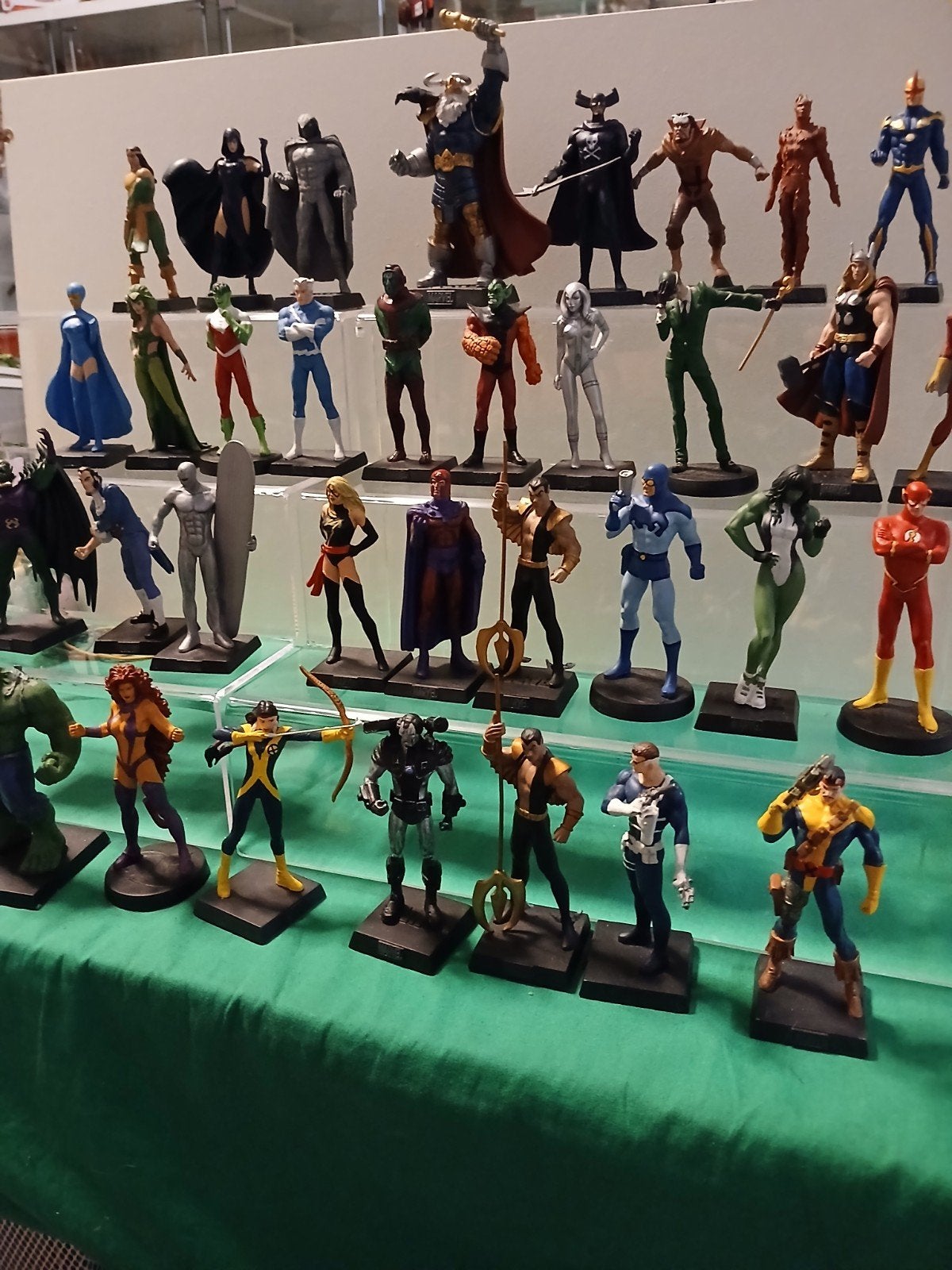 eaglemoss marvel Dc figuren lot, Enlèvement, Comme neuf, 1:50 ou moins, Personnage ou Figurines