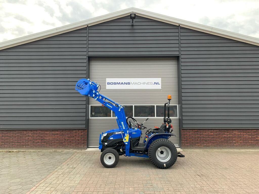 Solis 26 4WD 24.5 PK minitractor NIEUW + frontlader / GAZONB, Articles professionnels, Machines & Construction | Jardin, Parc & Sylviculture