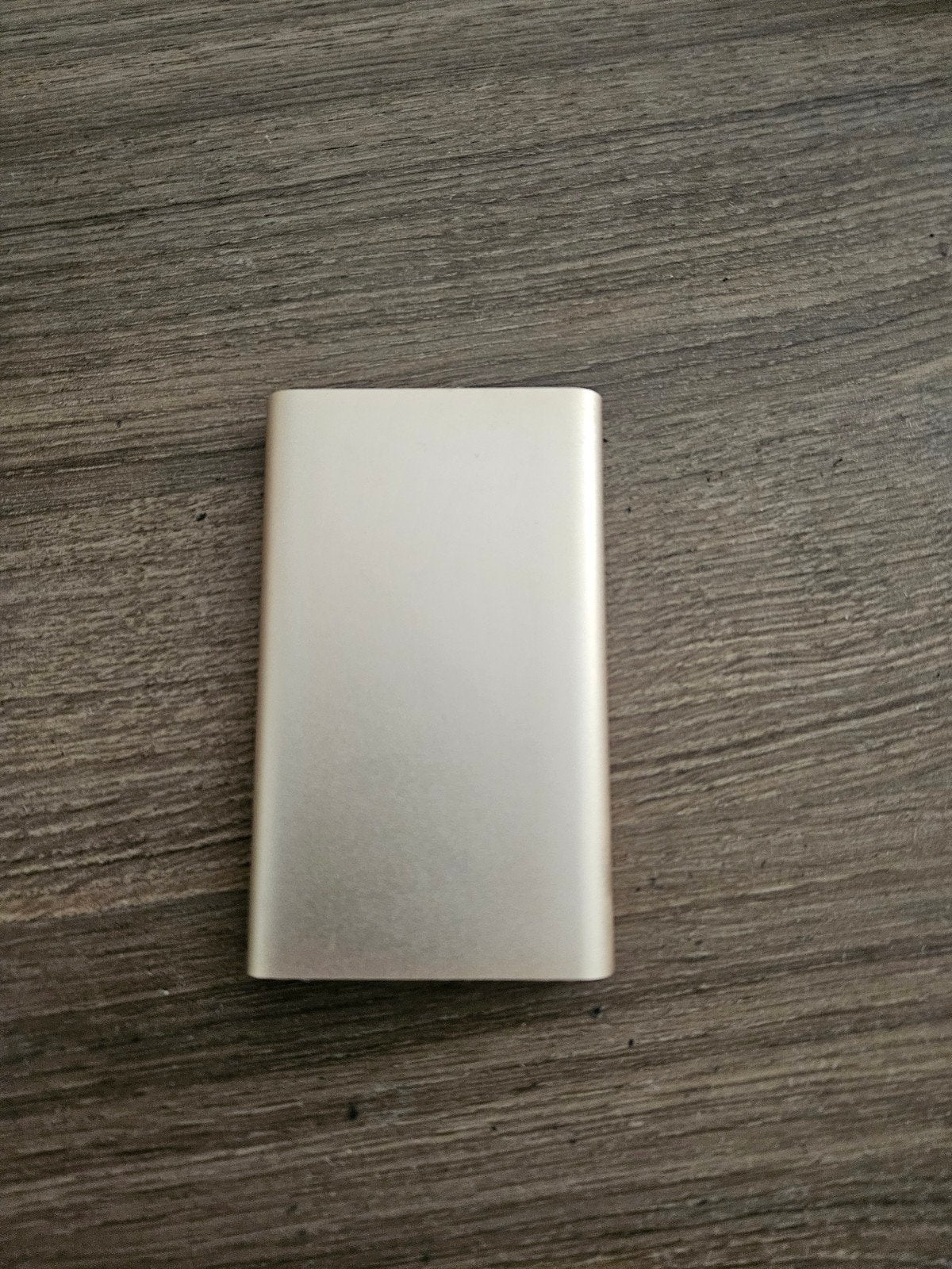 powerbank zonder kabel 15 euro, Télécoms, Batteries externes, Enlèvement