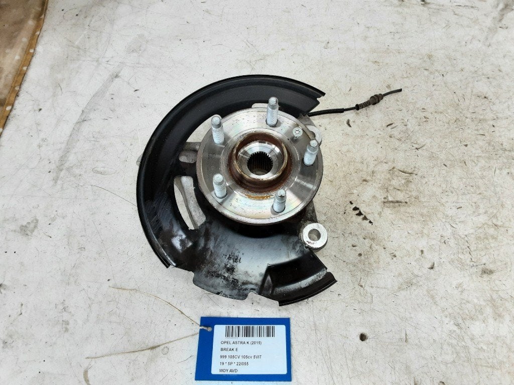 MOYEU DE ROUE AVANT DROIT Opel Astra K Sports Tourer, Utilisé, Opel