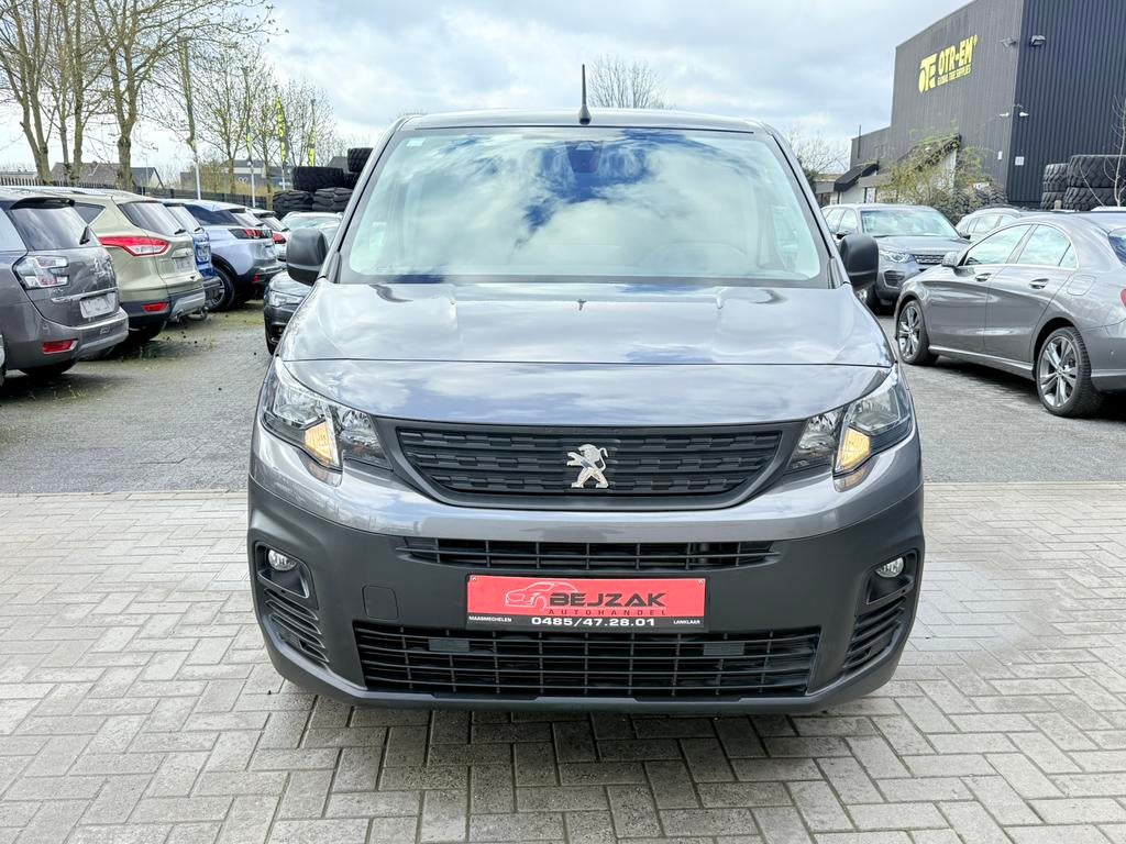 Peugeot Partner 1.5d L2 Automaat Nieuwstaat 1j garantie, Auto's, Bedrijf, Diesel, Dealer onderhouden, Airconditioning
