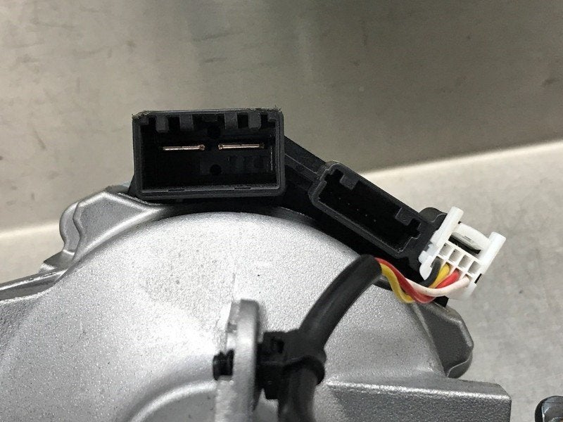 DIRECTION ASSISTEE ELECTRIQUE Suzuki Swift (ZC / ZD), Dhr. M. Roggen, Stadsweg 37 37
9917 PV  WIRDUM GR., NL, Suzuki, Utilisé