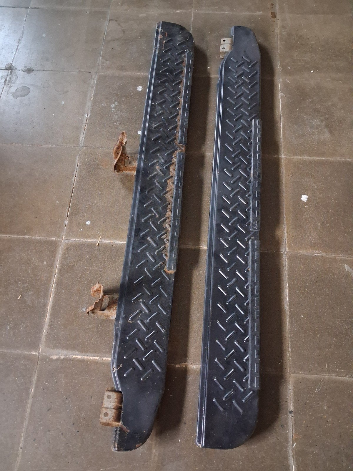 Marchepieds originaux de la série Landcruiser 70, Enlèvement ou Envoi