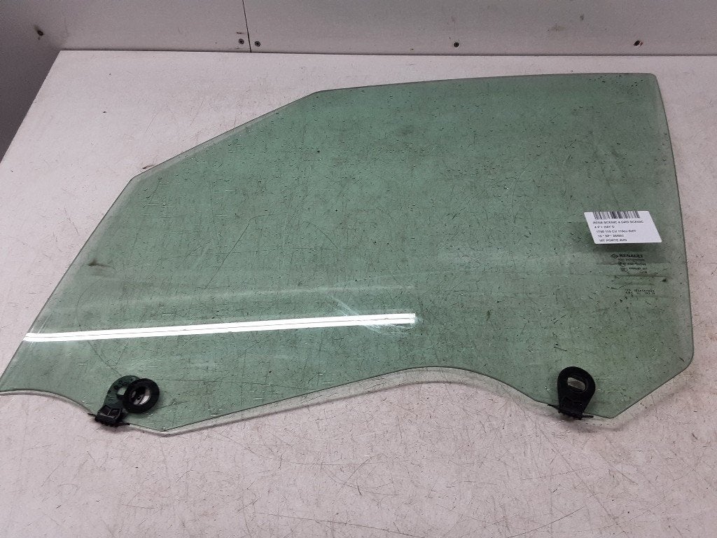 PORTIERRUIT LINKS VOOR Renault Grand Scénic IV (RFAR), Gebruikt, Renault, Peter-Huppertz-Straße 5
51063  Köln, DE, Dialog.deutschland@renault.de