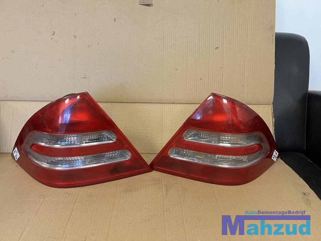 MERCEDES W203 Links rechts achterlicht 2000-2007, Autos : Pièces & Accessoires, Éclairage, Mercedes-Benz, Utilisé