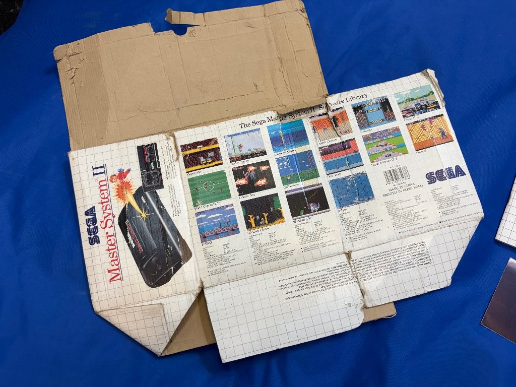 Boîte Sega Master System II + notice et documents, Consoles de jeu & Jeux vidéo, Enlèvement ou Envoi, Utilisé, Master System