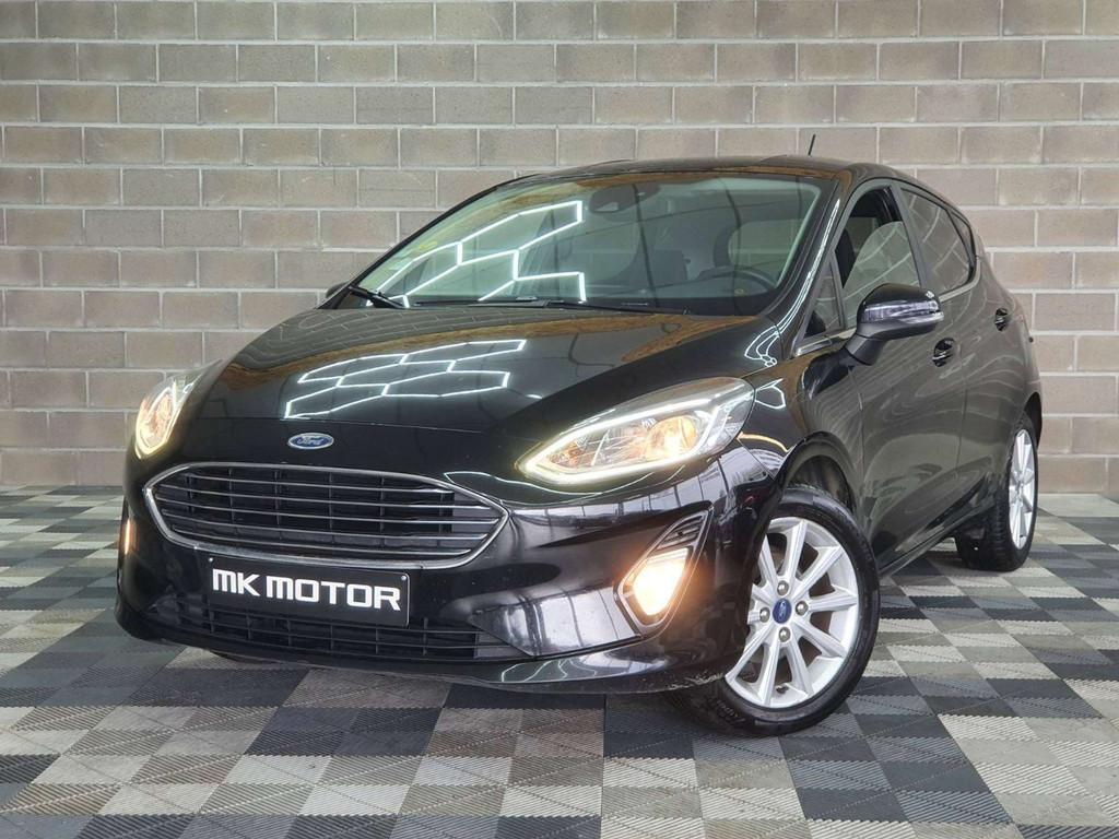 Ford Fiesta 1.5 DIESEL 86CV - 5 PORTES - CAR PLAY - CAPT, Auto's, Voorwielaandrijving, Stof, Gebruikt, 4 cilinders