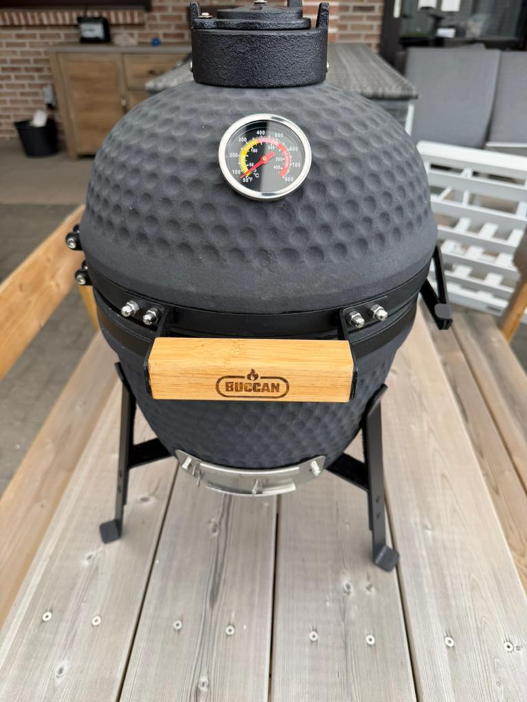 Kamado buccan compact 13 inch, Tuin en Terras, Houtskoolbarbecues, Ophalen, Zo goed als nieuw