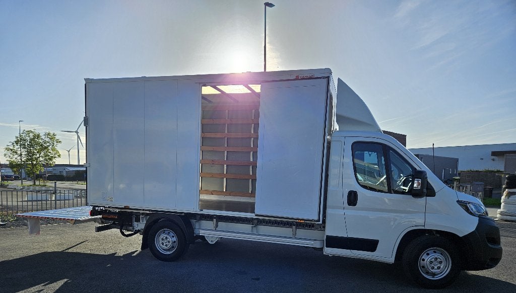 Peugeot Boxer 2.2 meubelbak laadklep 20.060km airco navigati, 177 g/km, Stof, Euro 6, 4 cilinders