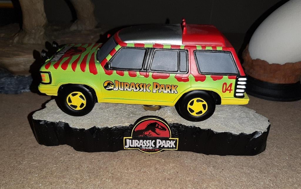 Factory Entertainment Jurassic Explorer, Enlèvement