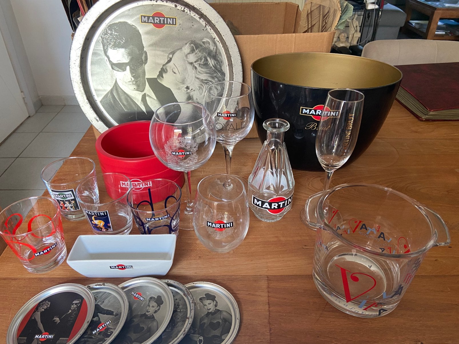 Articles Martini, Enlèvement ou Envoi, Comme neuf