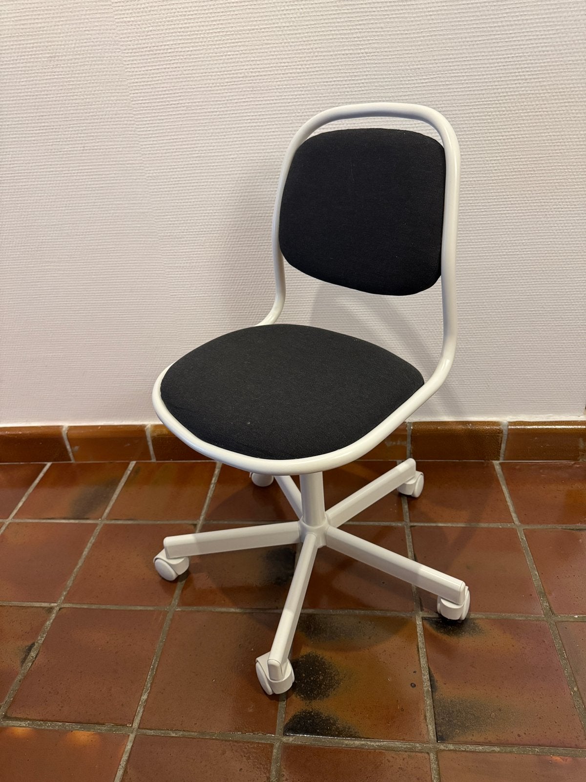 Ikea kinderbureaustoel, Kinderen en Baby's, Kinderstoelen, Ophalen, Zo goed als nieuw
