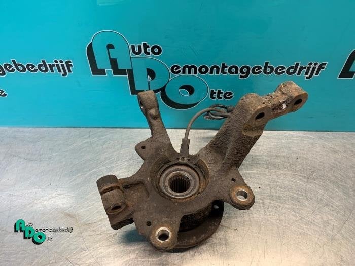 Joint avant gauche d'un Renault Clio (Clio 3 06-), Renault, -, 3 mois de garantie, Utilisé