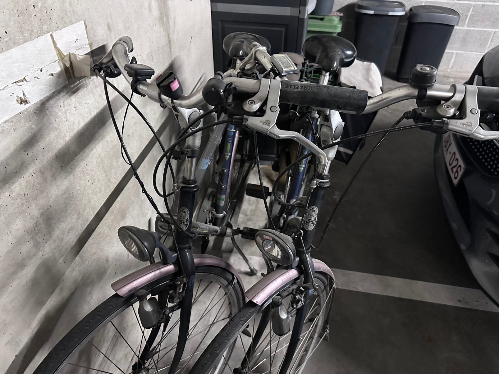 2 fietsen man/vrouw gazelle, Ophalen, Gebruikt