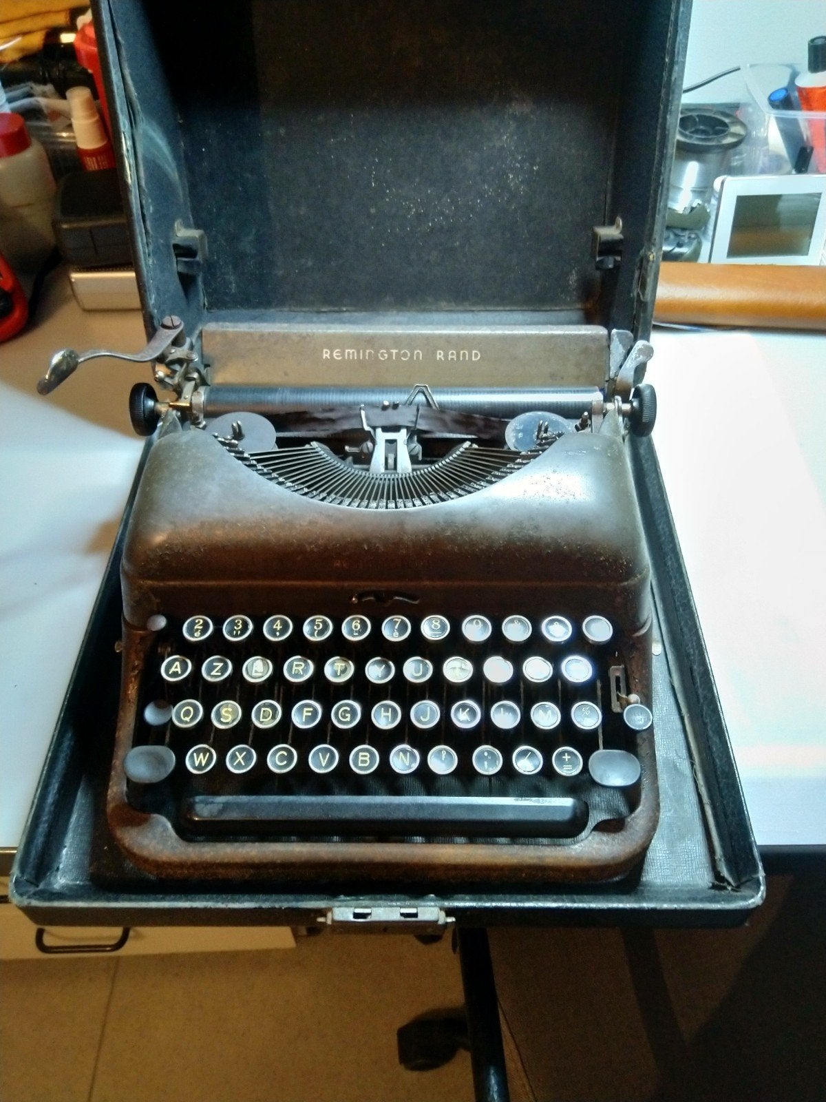 Oude typemachine Remington Rand, Diversen, Ophalen