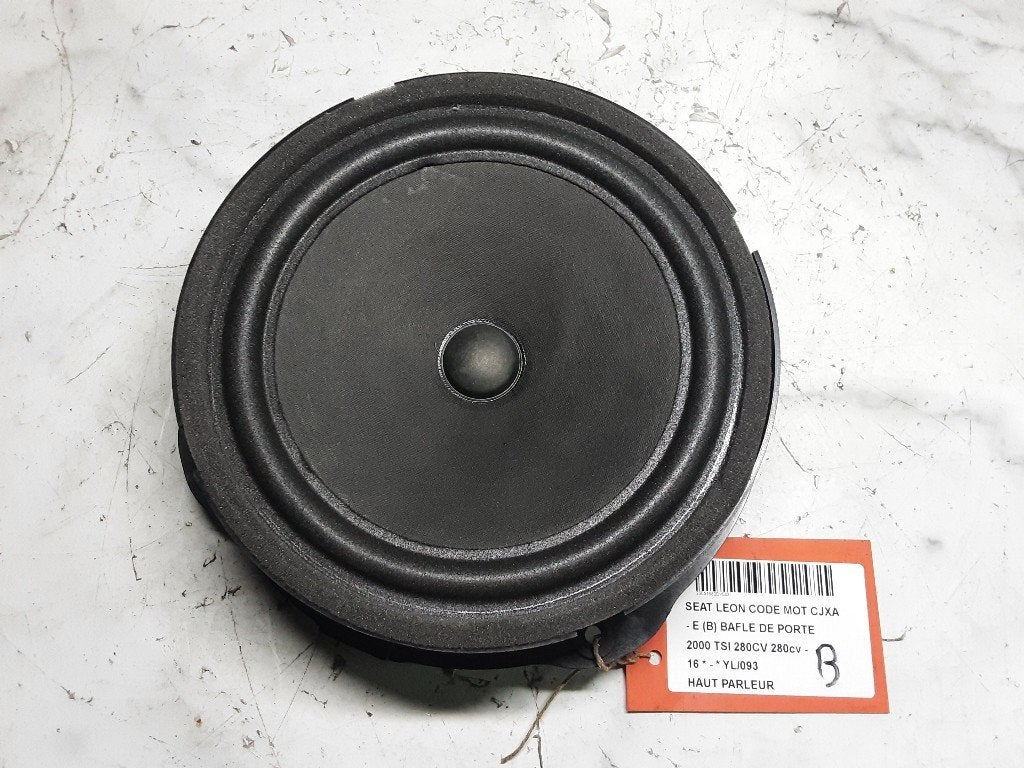 LUIDSPREKER Seat Leon SC (5FC) (01-2012/08-2018) (5F0035415), Gebruikt, Mevr. I. Hauben, Rue de l'Espoir 34 34
4030  GRIVEGNÉE, BE