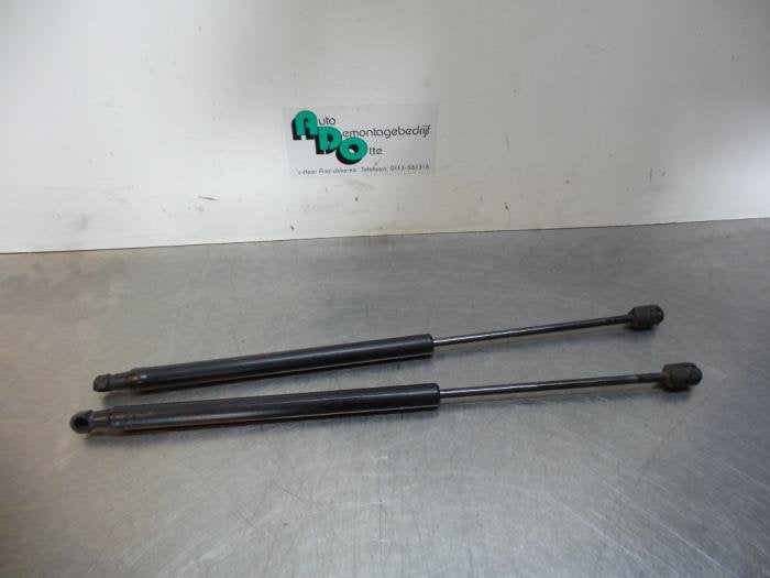 Set Gasdempers Achterklep van een Hyundai Getz (Getz 03-), Auto-onderdelen, Gebruikt, -, -, Ophalen of Verzenden