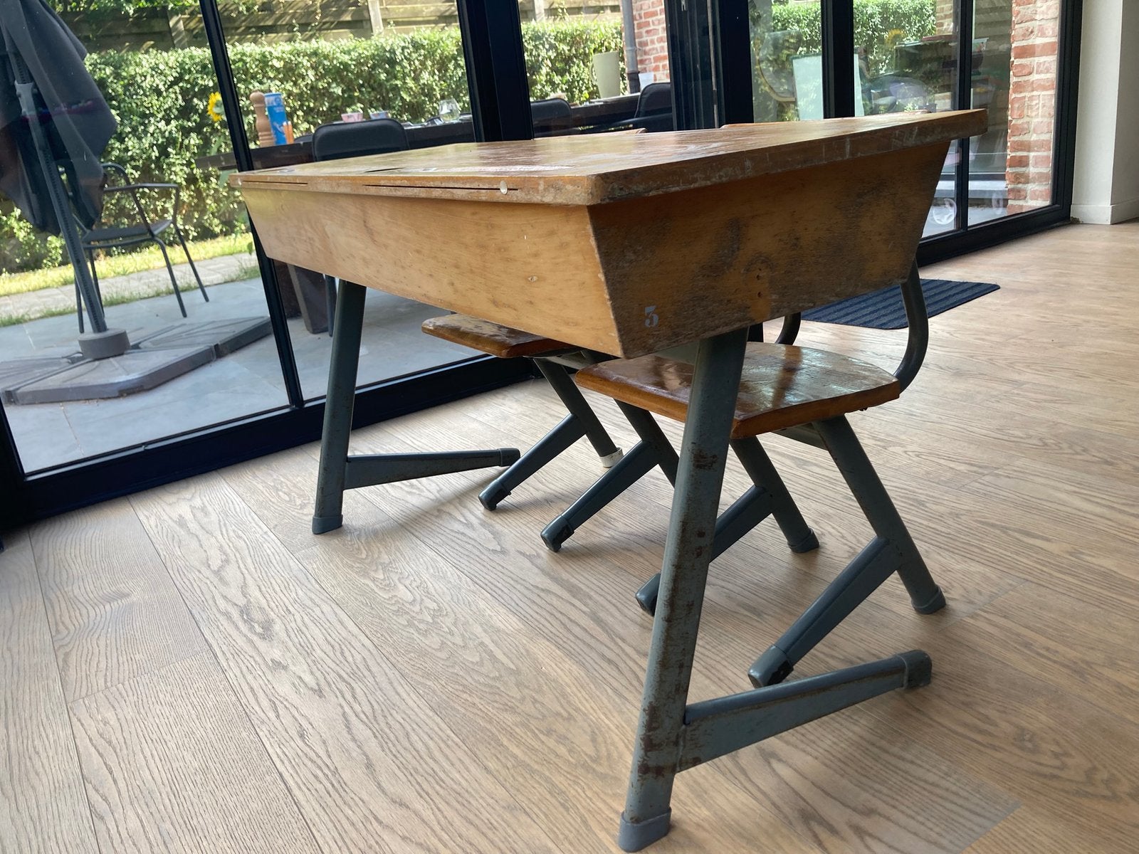 (School)bankje - bureau met twee stoeltjes, Enlèvement, Utilisé, Bureau enfant