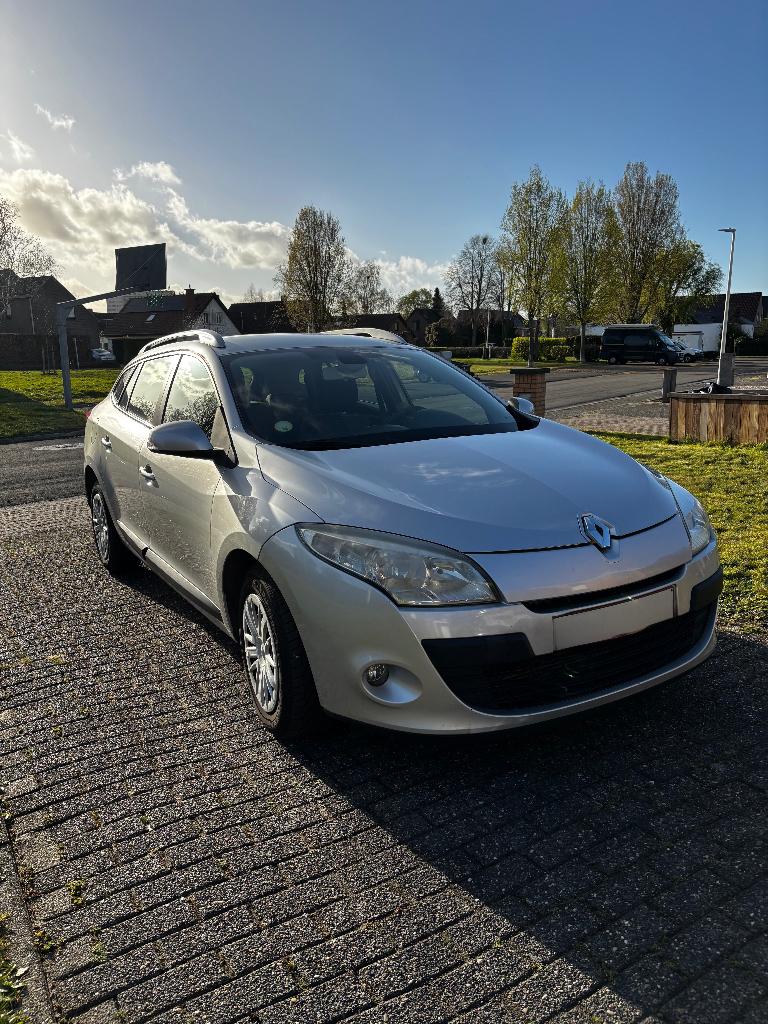 Renault Mégane Break - 1.5 dCi - Gekeurd - Carpass, Auto's, Voorwielaandrijving, Euro 5, Zwart, 4 cilinders