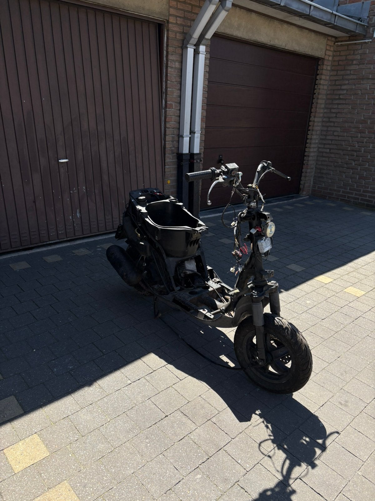 piaggio zip, Bedrijf