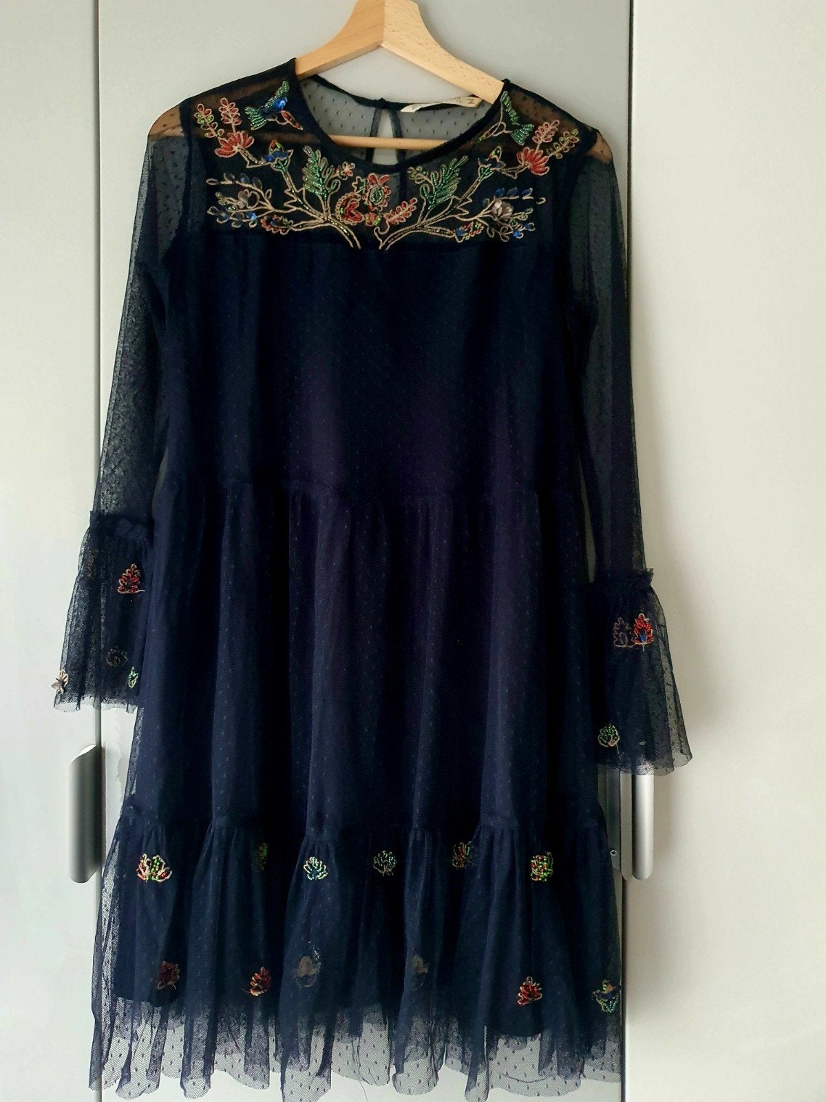 Korte jurk van voile van Zara met strik: maat L, Kleding | Dames, Gelegenheidskleding, Ophalen of Verzenden, Blauw