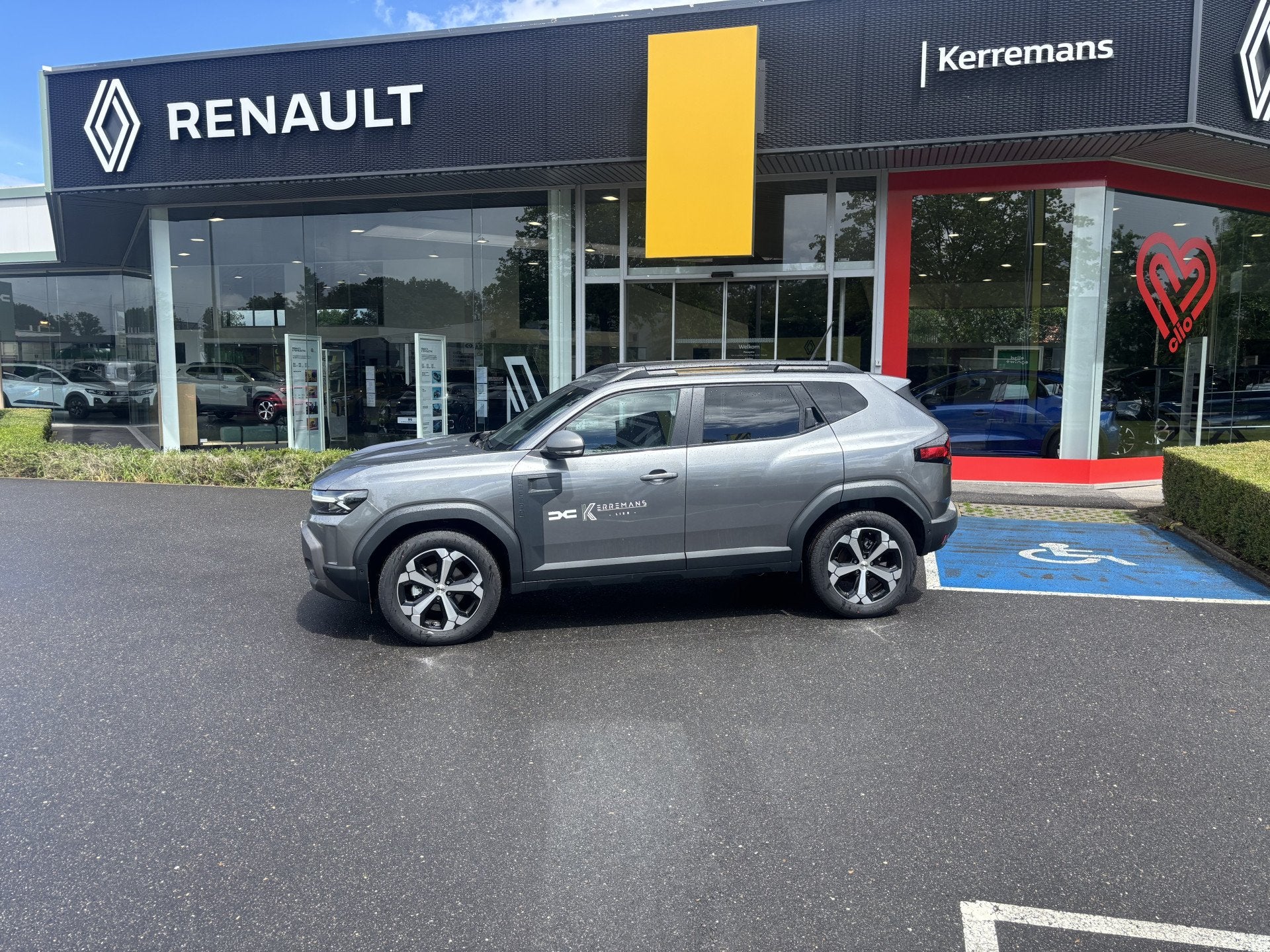 Dacia Duster 1.8 hybrid 155 Journey (automatique), Argent ou Gris, Entreprise, Duster, 5 portes