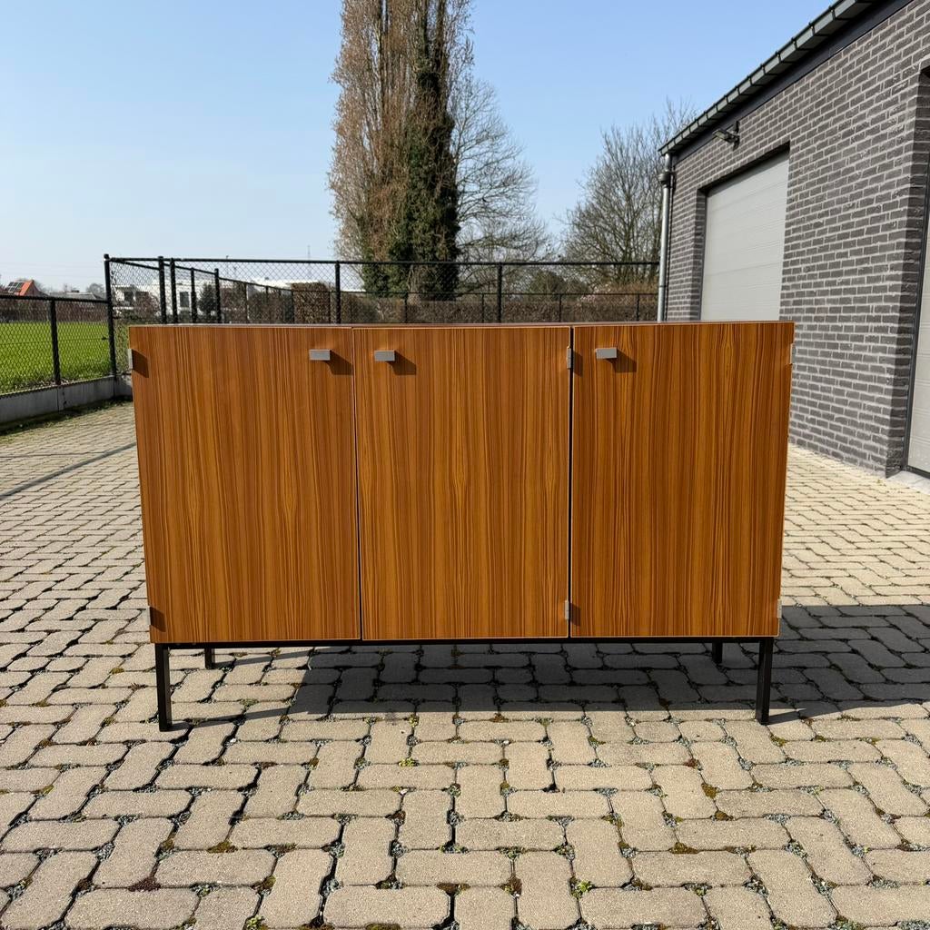 Vintage Meurop dressoir, Huis en Inrichting, Kasten | Buffetkasten, Zo goed als nieuw, Ophalen