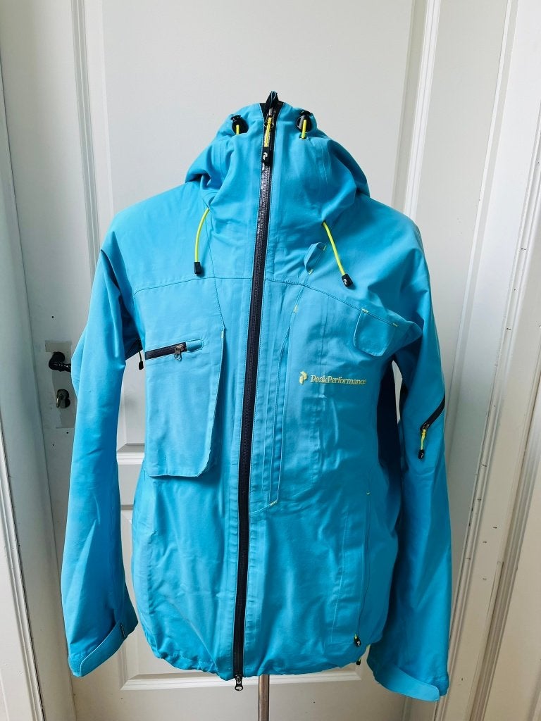 Veste de pluie Peak Performance pour femme taille M bleue, Vêtements | Femmes, Taille 38/40 (M), Enlèvement ou Envoi, Peak performance