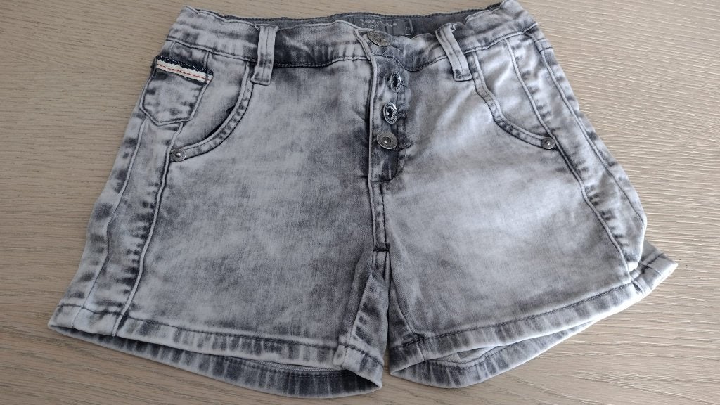 GEISHA short maat 152, Enfants & Bébés, Vêtements enfant | Taille 152, Pantalon, Geisha, Enlèvement ou Envoi, Comme neuf