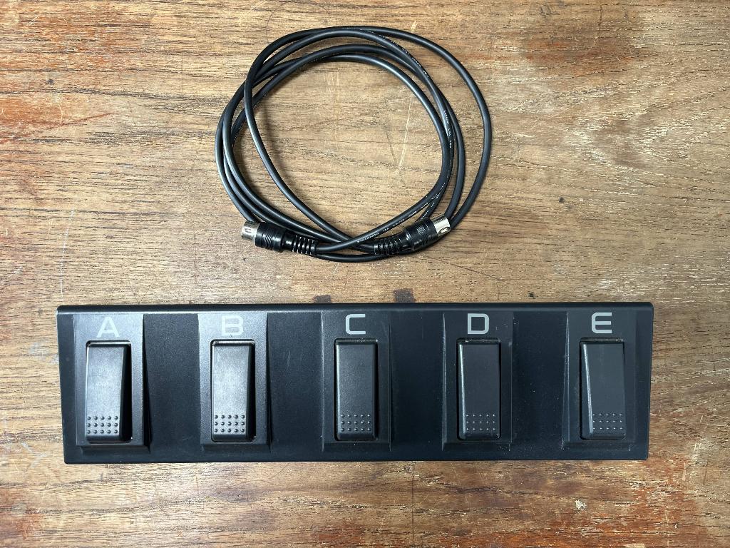 korg EC5 commande pied remote control footswitch, Musique & Instruments, Enlèvement ou Envoi, Utilisé, Autres nombres, Korg