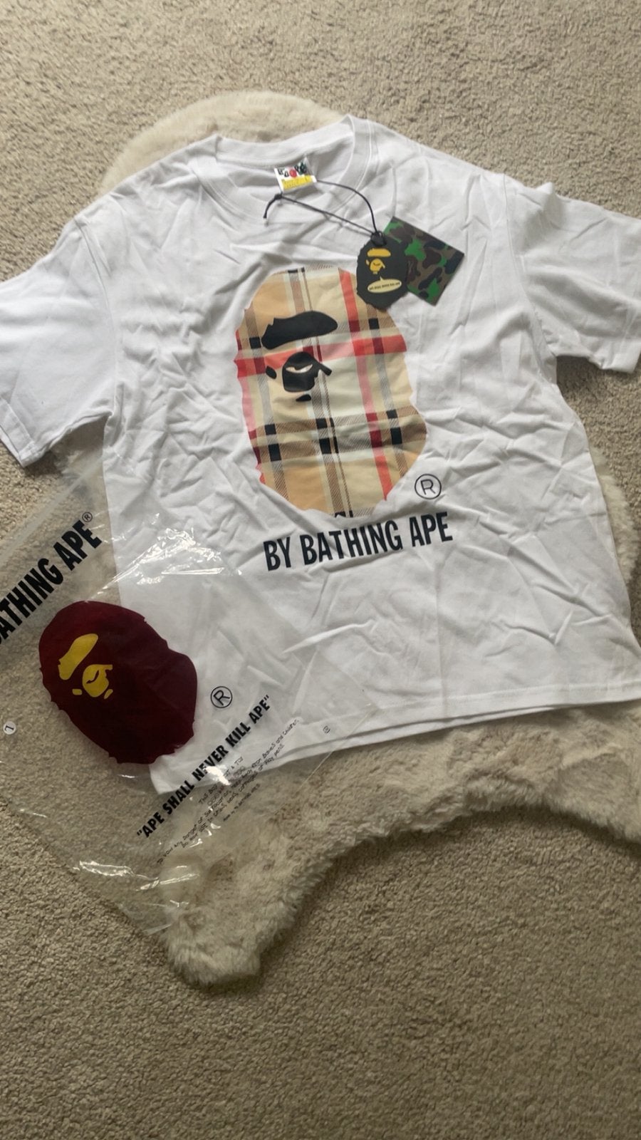 Burbery bape shirt, Enlèvement ou Envoi, Comme neuf