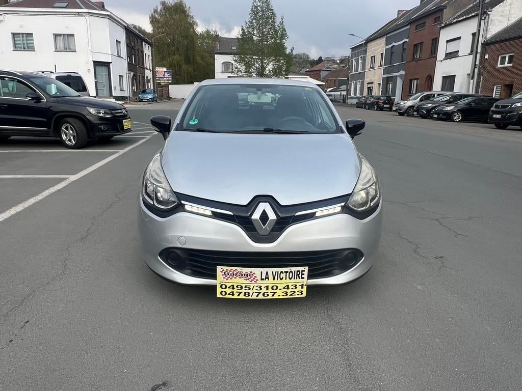 Renault CLio 5 Portes 1.5 DCi 2013 année 66kw 0032478767323, Auto's, Renault, Voorwielaandrijving, Euro 5, Stof, 4 cilinders