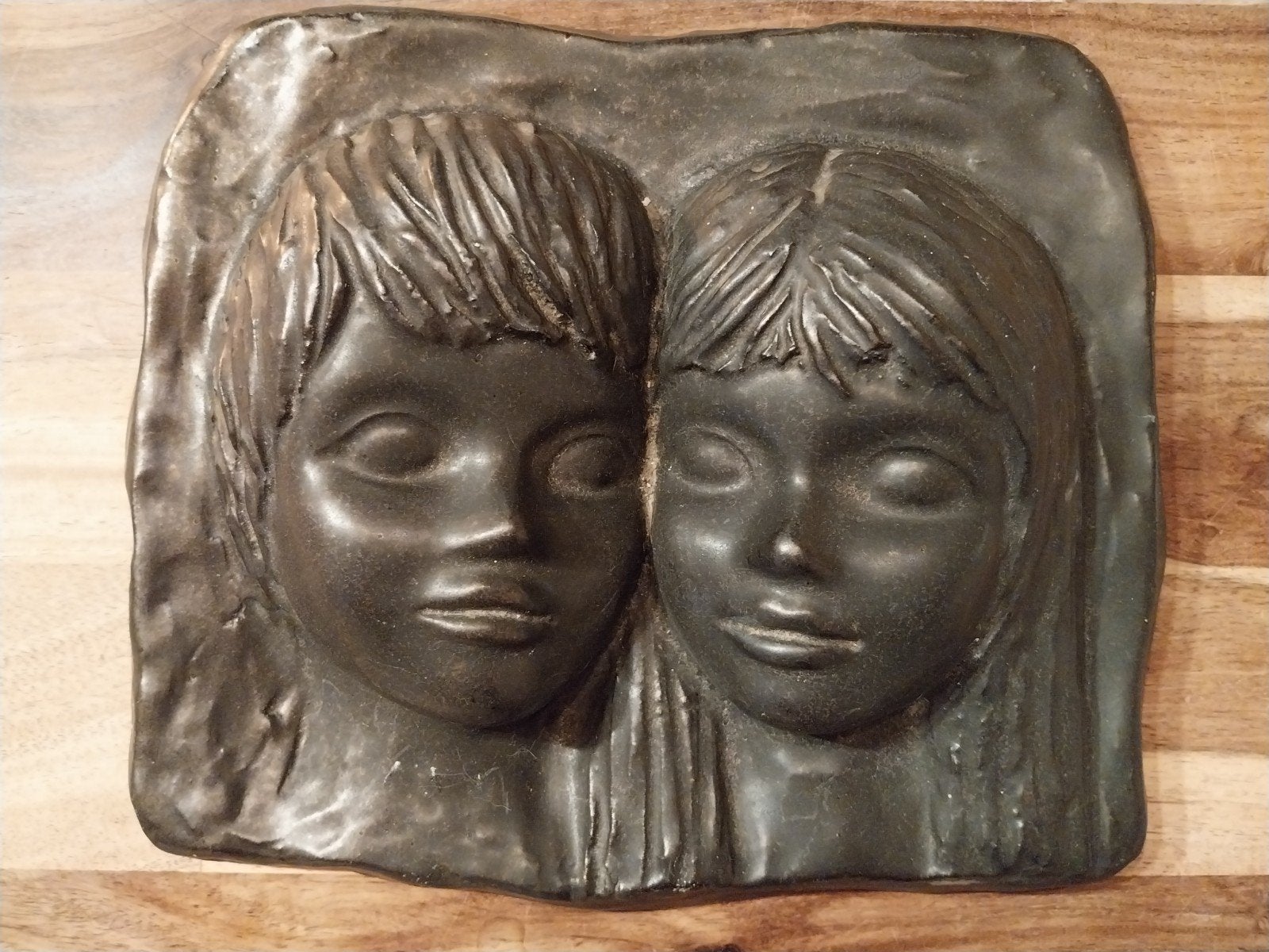 vintage Emiel Laskaris keramiek jongen meisje  wanddecoratie, Antiek en Kunst, Ophalen of Verzenden