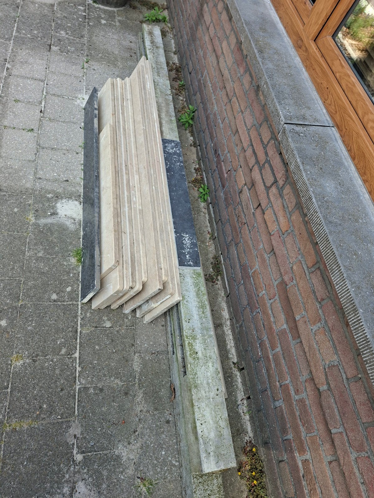 Vensterbanken gratis, Ophalen